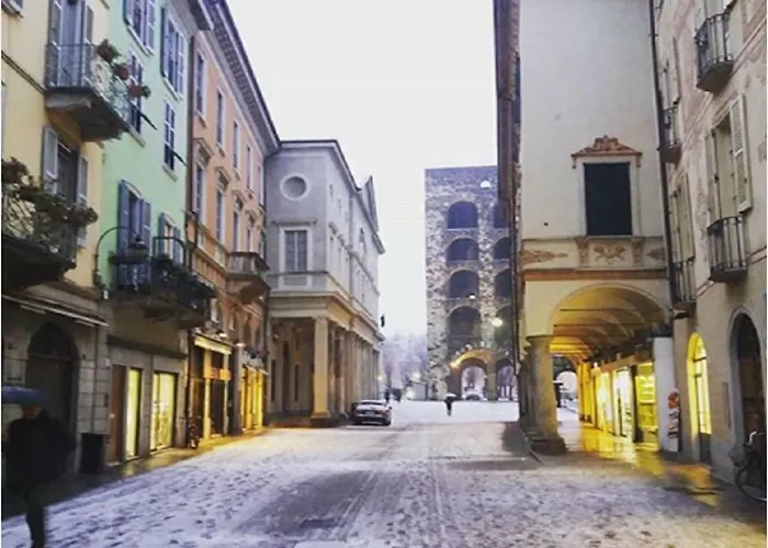 Le Quinte Del Duomo * 코모